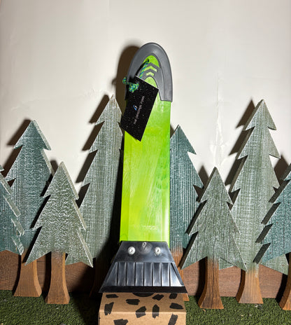 Tree Line Theme - Ski Scraper