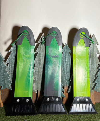 Tree Line Theme - Ski Scraper